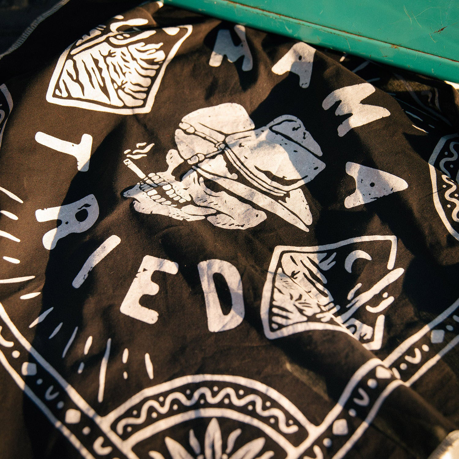 Read more about the article Iron & Resin – Mama Tried Bandana
