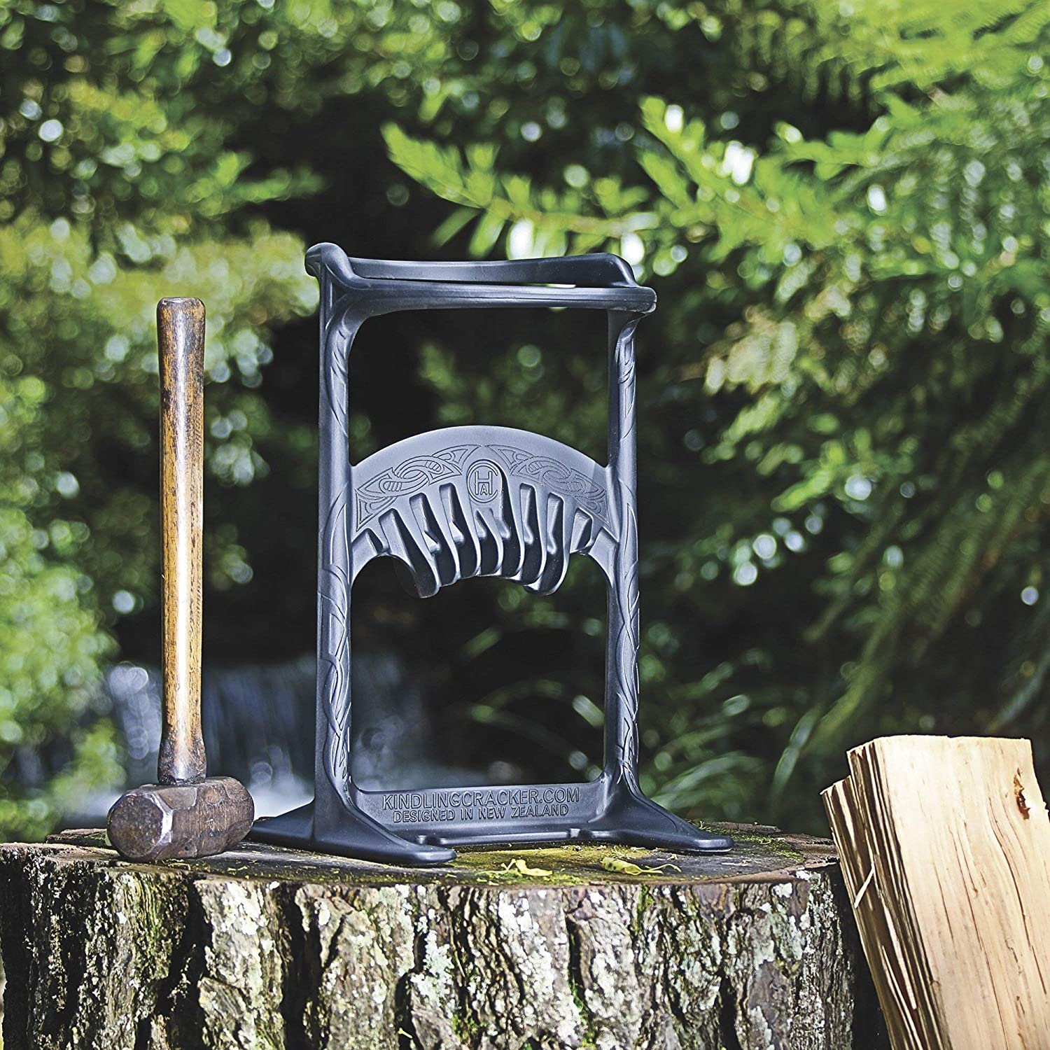 Read more about the article Kindling Cracker – King Firewood Splitter