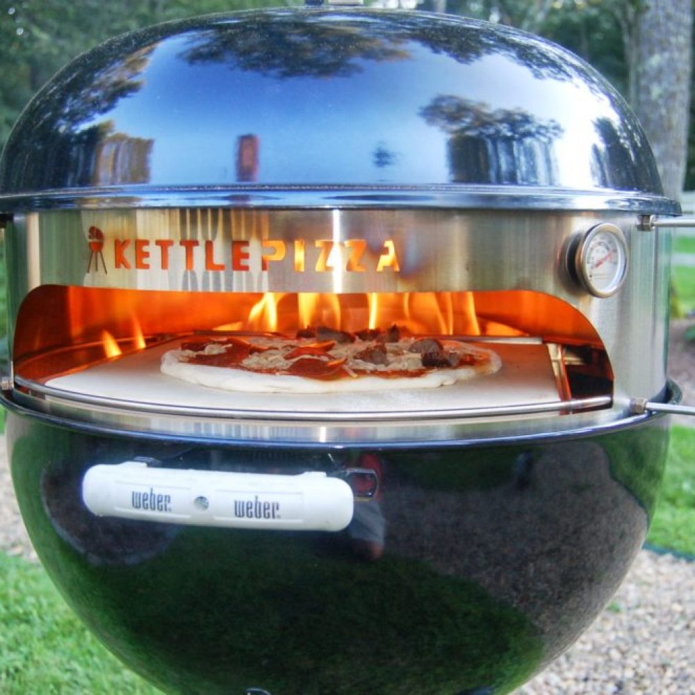 KettlePizza - Deluxe USA Pizza Oven Kit